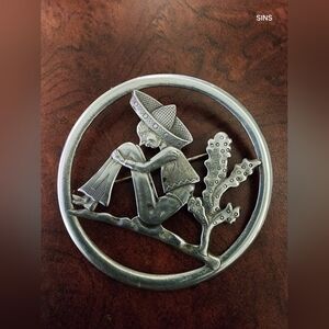 Vintage Truart Sterling Silver Mexico Large Siesta Sombrero Man Brooch Pin